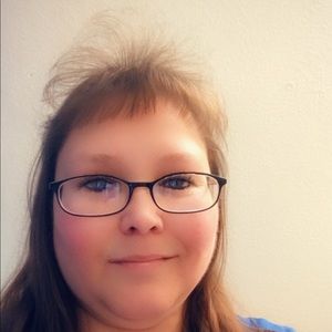 Meet your Posher, Carla